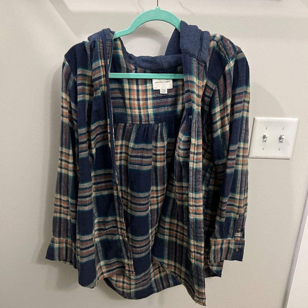 American eagle hoodie plaid shirt